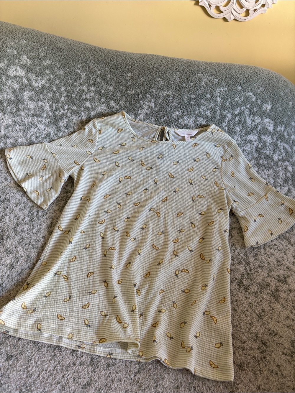 Lauren Conrad Lemons Ruffle Sleeve Top Size Medium, NWT